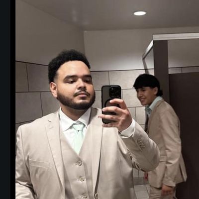 Diego, 24