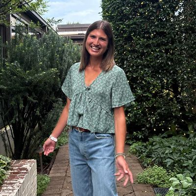 Taylor, 27