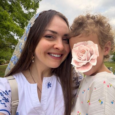 Mary, 32