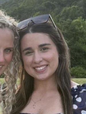Alyssa, 24