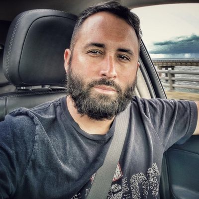Sidney, 47