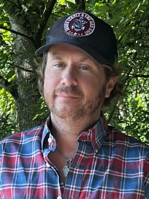 John, 43
