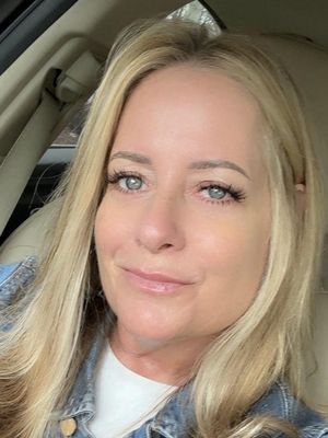 Karyn, 59