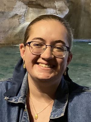 Sarah, 24
