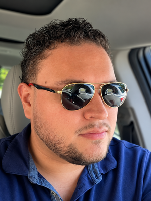 Arturo, 32