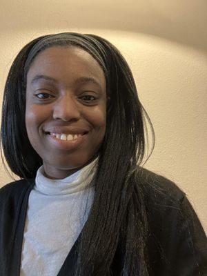 Tori, 34