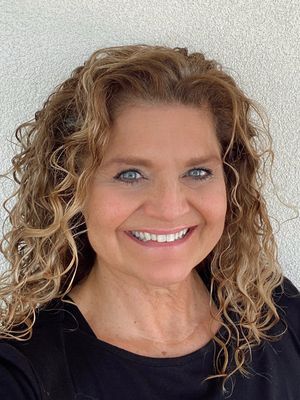 Kathy, 60