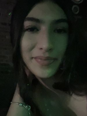 Valentina, 19