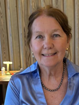 Rhonda, 65