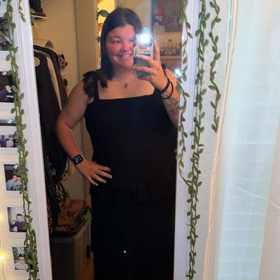 Lauren, 24