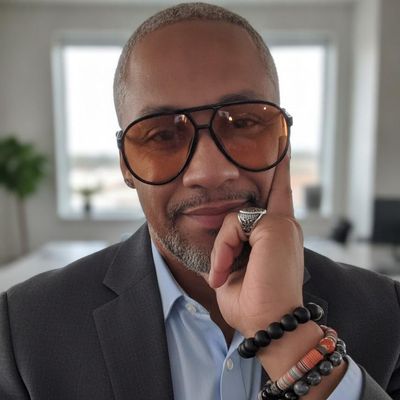 Walter, 44