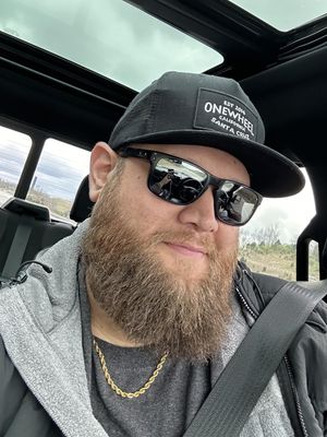 Zach, 37