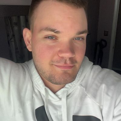 Matt, 23