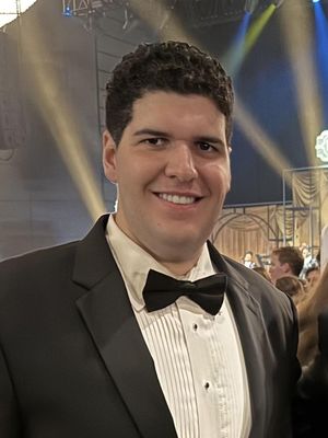 Zachary, 24