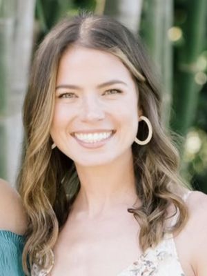 Laura, 33