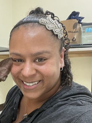 Elizabeth, 39