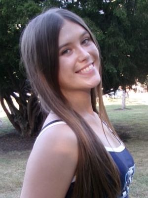 Hannah, 19