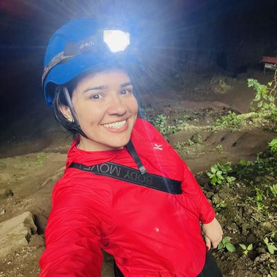 Hellen, 34