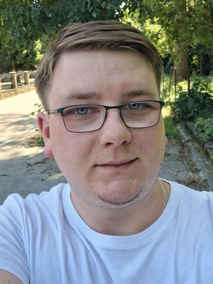 Andrzej, 24