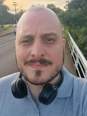 Wagner, 32