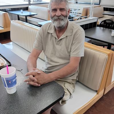 Andy, 66