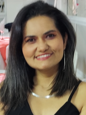 Yina, 34