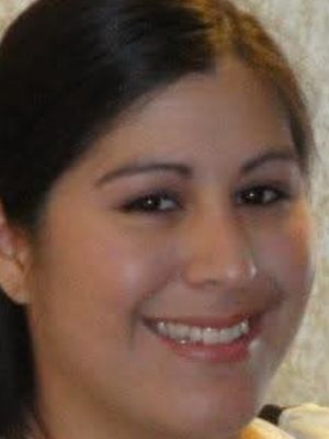 Lauren, 37