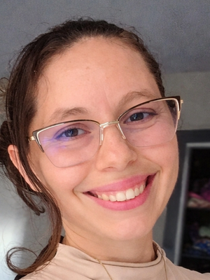 Lucy, 37