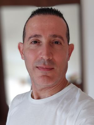Sam, 52