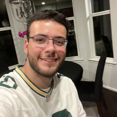 Jose, 24