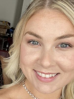Grace, 32