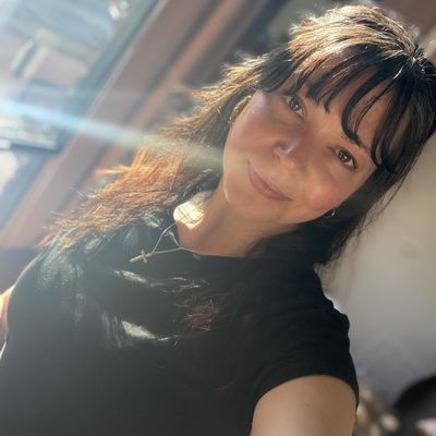 Jennifer, 37