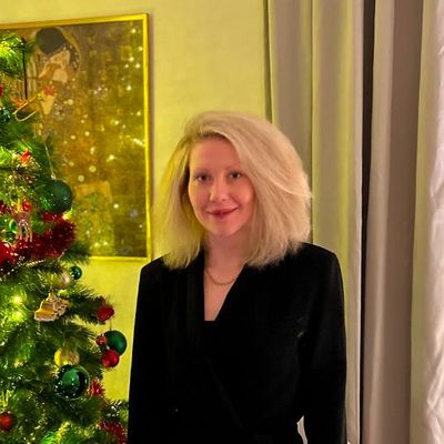 Marie, 35