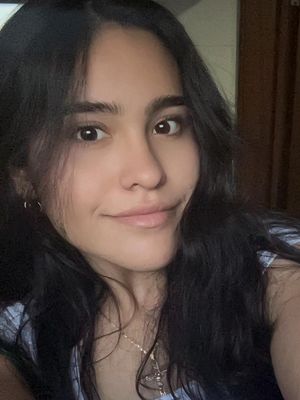 Valeria, 20