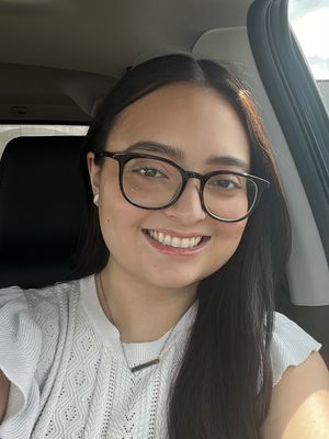 Viviana, 24