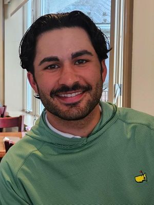 Mario, 24