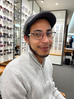 Nicolas, 36