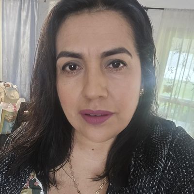 Blanca, 44