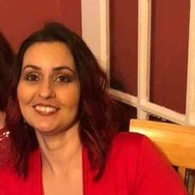 Ashley, 42