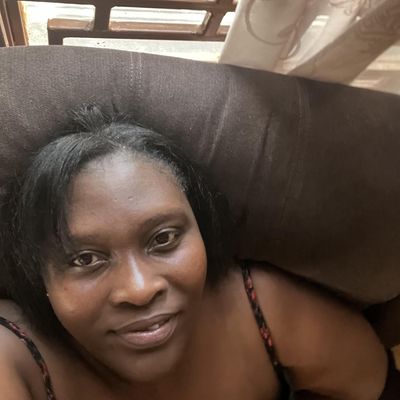 Elsy, 46