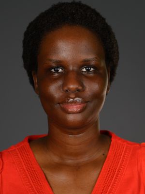 Brenda, 23