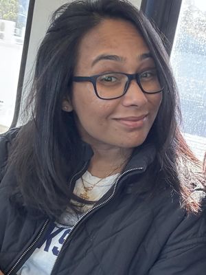 Roshna, 36