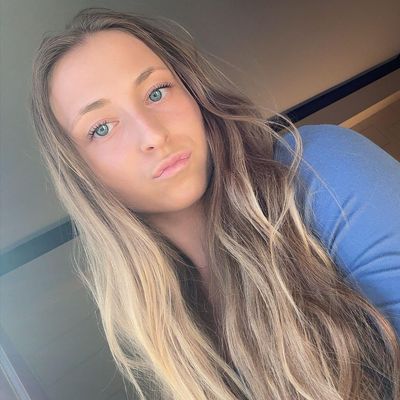 Ryann, 21