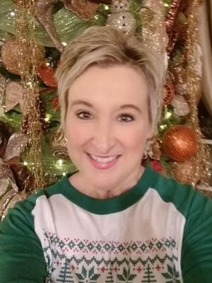 Jaynel, 52