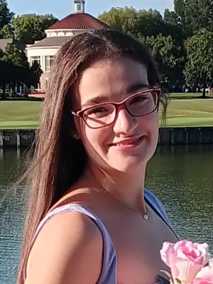 Maria, 19