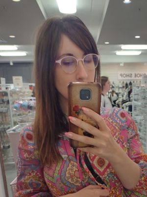 Zoey, 33