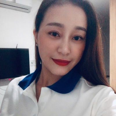 Jenny, 37