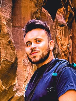 Luis, 29