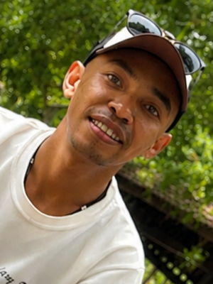 Totonio, 38