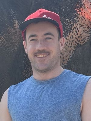 Alex, 37